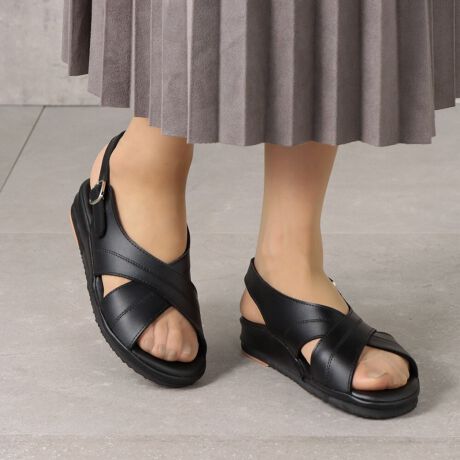 [^:BFN-25070]i摜́AɂȂĂp\RAfBXvC̐ݒɂAۂ̐FƂ͈قȂꍇ܂BuoCItBb^[ i[Xv́Aa@ItBXł̉KƔr𗼗邽߂ɊJꂽudT_vłBtBbgANbVɗDĂ̂ŁAԂ̗dĂ⍡yɃIXXB₷\ƔVGbgAďՂɂ߈ՂA̒ቿiœWJv܂BAa@ItBXł𗧂ĉBS@@22.0cm`22.5cmM@@23.0cm`23.5cmL@@24.0cm`24.5cmLL@@25.0cm`25.5cmΉTCY\͖ڈƂȂ܂B