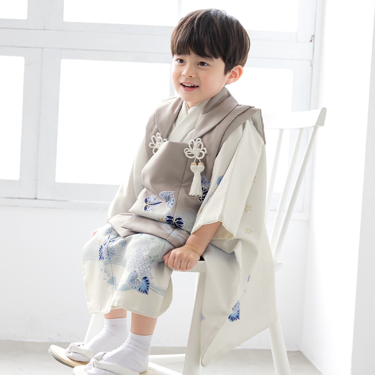 [}C]܎O 3 j zZbg/\ErGiSOUBIENj x[W×N[n