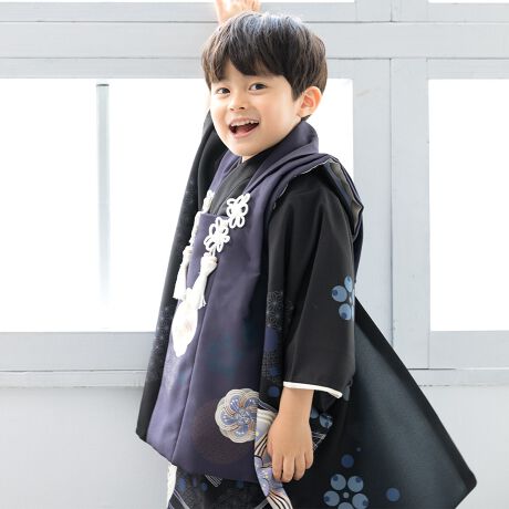 [^:sbn01-3fs0007]܎OȒPEYɁIRΒj̎q̔zZbgj̎q̎܎O₨{Qɂ߂ȒjpZbgłBzR[gƒɂ͗ۂɈ̃_ȘãfUCłBZbgéyzR[gEE@فEzłB@ق̌グAグ{Ă܂̂ŁAɂp܂B̐ńAiȌڂƁAӂƂSñ|GXełBfP[gȑfނ̂߁A舵ɂ͂ӂBV󓙂ɂ}ȗ\ύXɂΉłAԋp̕KvȂ߁AĵwI΂͑Ⴂ܂Bliȏ̍Aʐ^ɎBꂽpYłB̔zZbgőfGȂj̓}ByӎzZbgéyzR[gEE@فEʁzłB̑̏i͊܂܂܂B̒́AグEグς݂łB͑̕傫ȐngpčĂ܂̂ŁAF╿̏oA͗l̔zu摜ƈقȂꍇ܂B