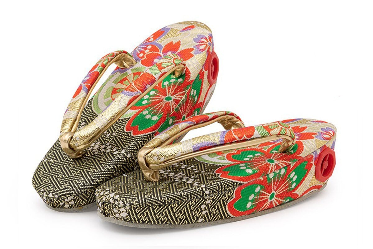 [}C] ܎O/\ErGiSOUBIENj J ubNES[h×