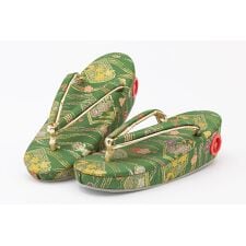 ソウビエン(SOUBIEN)の草履 七五三