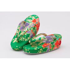 ソウビエン(SOUBIEN)の草履 七五三