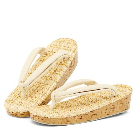 [^:sbn01-zgl0068]wѐDxސ@ẴJWAȒɂ߂ȑwѐDx̃JWAȍłBO؂ƕ@̔zF𓯐Fɂ܂Ƃ߁AṼbVfނƓ̕ŗȈۂłBP߂̒Aۂ⏬ȂǁAĂ̂ꒅɂ߂łB́Aו܂ŒJɎdグꂽAM̍{łByTCYڈz܂TCYA܂͗oTCY߂łBá̗AƂoŊiDǂƂĂ܂Byӎz͑PiɂȂ܂B̓sɂTCY0.5~1cmقǌ̍ꍇ܂B\߂B