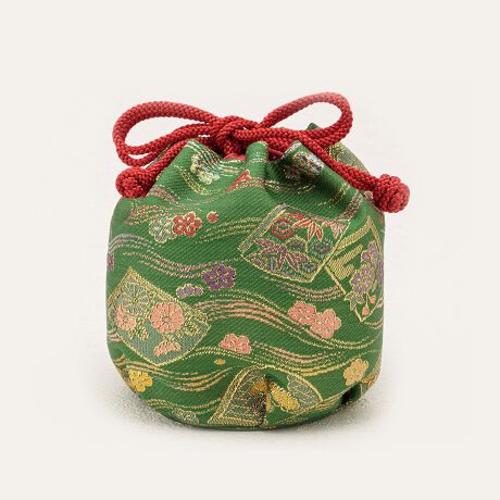 [^:sbn01-kin0020]̓ʂqpВobOFAFgꂽѐnŎdĂВ^̃obNłBfAɉԂUNȂǂ̉؂₩ȃfUCłB܎O̒̂قAĂ̗߂ɂ킹Ă܂BJ͂قǂɂRłƕ邱Ƃł܂BВobO̒ʂ͂ƂȂ̂ŁAĂ^ꂹɎ܂B炵fUC̋ВobOŁAy̓}B