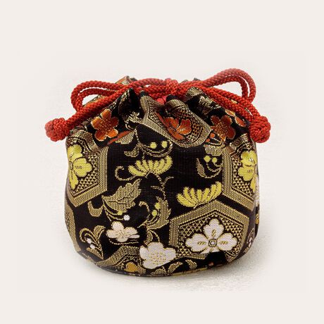 [^:sbn01-kin0023]̓ʂqpВobOFAFgꂽѐnŎdĂВ^̃obNłBe◧gATbԓɎf؂₩ȃfUCłB܎O̒̂قAĂ̗߂ɂ킹Ă܂BJ͂قǂɂRłƕ邱Ƃł܂BВobO̒ʂ͂ƂȂ̂ŁAĂ^ꂹɎ܂B炵fUC̋ВobOŁAy̓}B