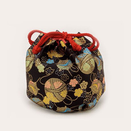 [^:sbn01-kin0023]̓ʂqpВobOFAFgꂽѐnŎdĂВ^̃obNłBe◧gATbԓɎf؂₩ȃfUCłB܎O̒̂قAĂ̗߂ɂ킹Ă܂BJ͂قǂɂRłƕ邱Ƃł܂BВobO̒ʂ͂ƂȂ̂ŁAĂ^ꂹɎ܂B炵fUC̋ВobOŁAy̓}B