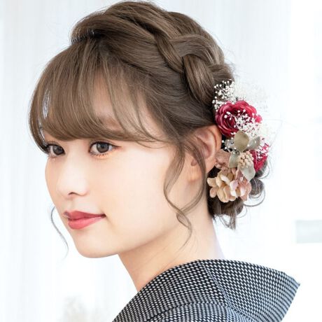 [^:sbn01-kaz0097]Uюpɂ߂Ȕ2_ZbgãwAX^CʂAԂ̔2_ZbgłB݃J[̎킵AɁAݑYꂽԁX̃RT[W̓hCt[̂悤ȎŁAg[R[fɂ҂ȗ͋CłBl⌋Ȃǂ̐UAƎ̌юpȂǂɂ悭łBԂẗ̍̓C[ɂȂĂ܂̂ŁA wAX^Cɍ킹Ċpx𒲐鎖\łBUsł̂ŁAɍ킹Rȑgݍ킹łgp܂BwAX^CɂĂgo܂̂ŁAւd󂷂ACełB肰ȂwAAWÃIVɍ܂B͊Ɉԋ߂̑iȂ̂ŁAƂĂdvȃANZT[łBɂȂ钅̕⏬͋̕Cɂ킹ĂIтƒȂ܂Ƃ܂܂B̔Aʂȓ̒pɂЂ𗧂ĂBf̃wAAWɎgpĂ鐅Ȃǂ́AZbgeɊ܂܂܂B\߂B