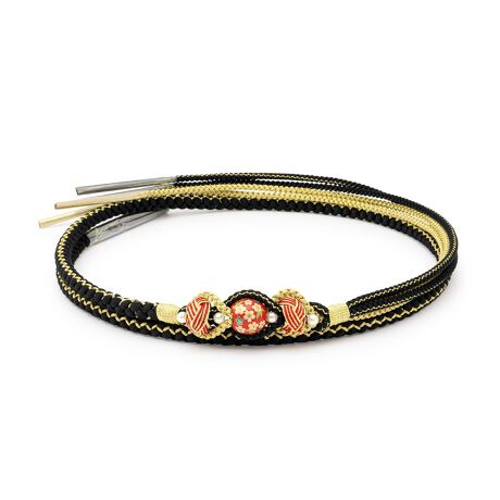 [^:sbn01-foz0010]l⌋̐Uɂ߂ȑђ߁ƕ҂܂ꂽ߂̎lgŁAP؂ȑђ߂łBɂ͍̕`ꂽ傫xʂ𒆐SɁAtFCNp[YꂽcŏĂ܂Bl̐U͂߁Ap[eB[ł̉؂₩Ȓ␷ɂ߂łBђߑŜɂ͋DグAi͋CɎdオ܂BЕ̖[͂S{ɕAlXȕς茋тy݂܂BʓIȌѕƂẮAוR𗆐ɊtARƈꏏɃ{΂肳悤łBђ߂̑Iѕɖ́ÃCJ[ɍ킹ĂƖłB؂₩ȍђ߂ŁAfGȒX^Cy݂B