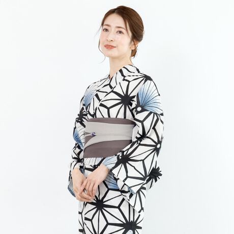 [^:sbn01-yfmset005]čՂɂ߂ȓ񕔎Zp[g3_ZbgR[fBl[gς݂̏pZp[g3_ZbgłBXJ[gɗߌ^̏㒅HD邱Ƃŗ߂Ɍ񕔎̗߂łBȒPɒt܂̂ŏS҂ɂ߂łBXJ[gƂĂA߂ƂĂy݂܂Bт́ÂɊČŌł^Cv̑тƂȂ܂BEGXgɗTChɂ̓SXJ[ǧ`łBVɁu͂蕔v̕ʕzł藁߂̌ڂɍSƂȂ܂Bł\ȁA􂦂钅łBĂ̂ՂԉΑȂǂŁA₩Ŕpy݂Bagh̍Ő[ɁBwfloro by SOUBIENxit[j́Aڂ䂭agh̍Ő[ɒǂ߁Au~vuĂ݂voÅSOUBIEÑvCx[guhłBWnɔꂸAV[ɋ߂aX^CWJAs̐lCAâ𖣂Ƃz܂ByӎzZbge̕ύXAl͏Ă܂Bтł͂܂BBeɂAۂ邭ꍇ܂Bn͓Kxɔ܂BTCY\L͖cmłB̓sA߂Ƃ͂z̐F኱قȂꍇ܂B\߂B