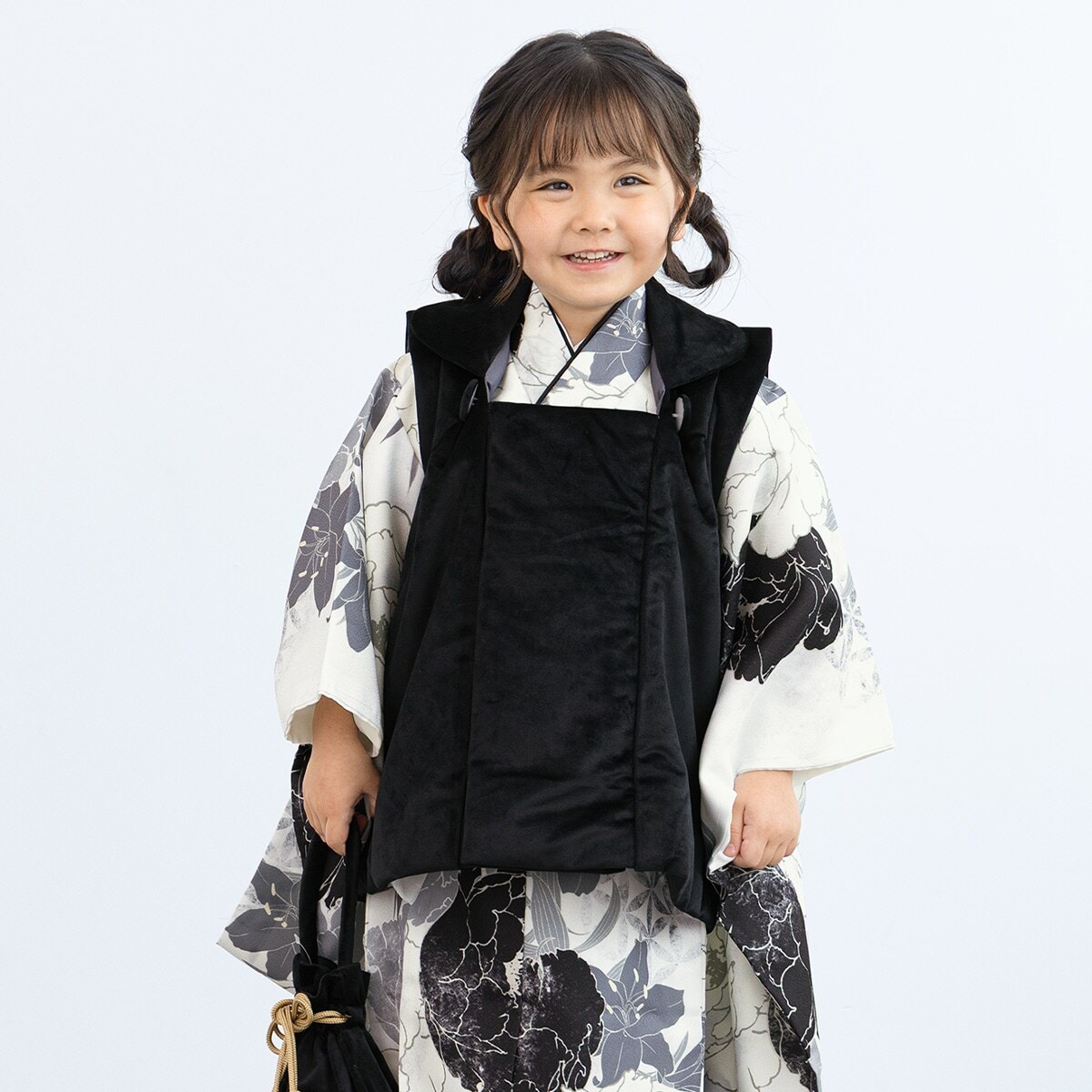 [}C]܎O zZbg 3 ̎q/\ErGiSOUBIENj B ɍ×