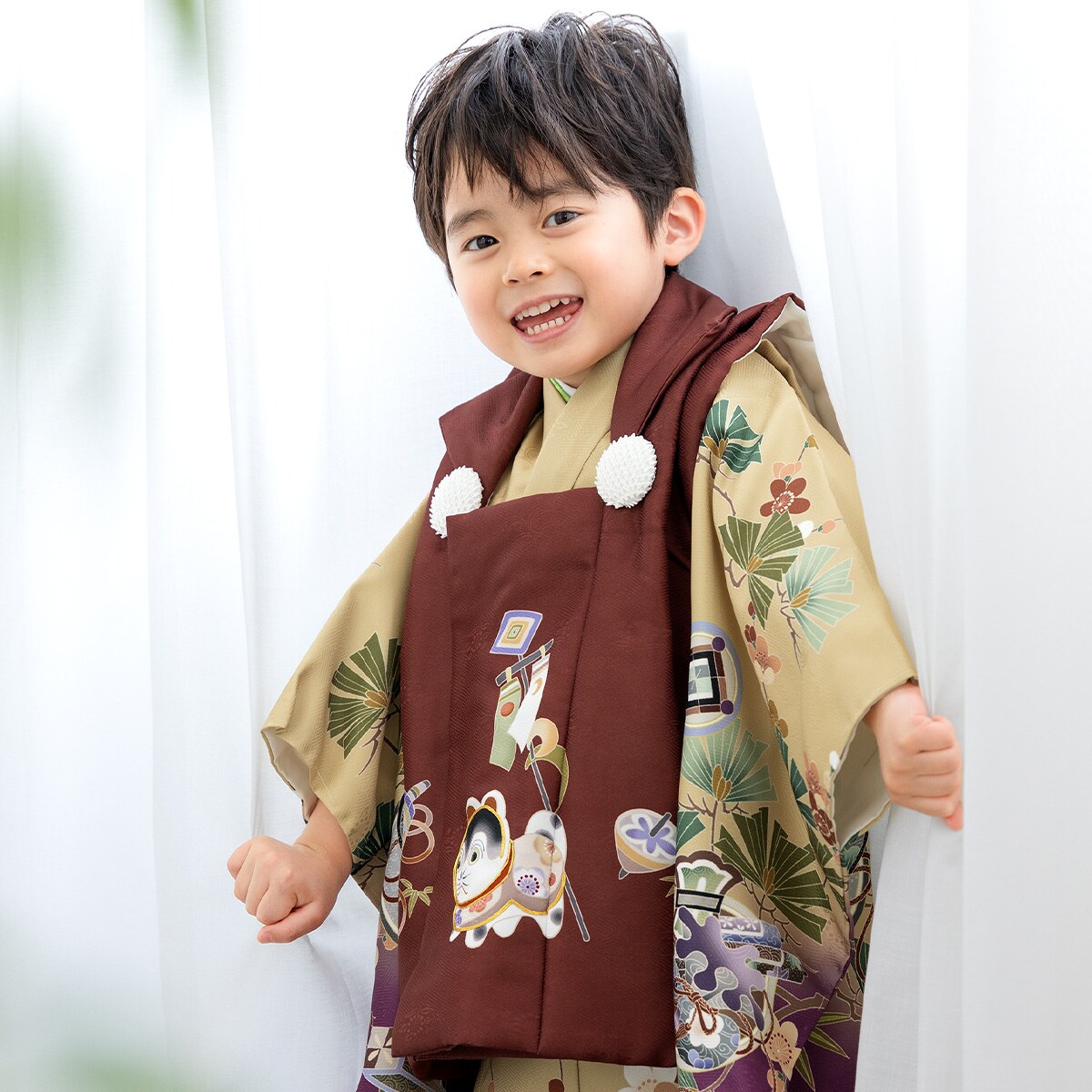 [}C]܎O zZbg 3 j̎q/\ErGiSOUBIENj B Ԓ×x[WԎ