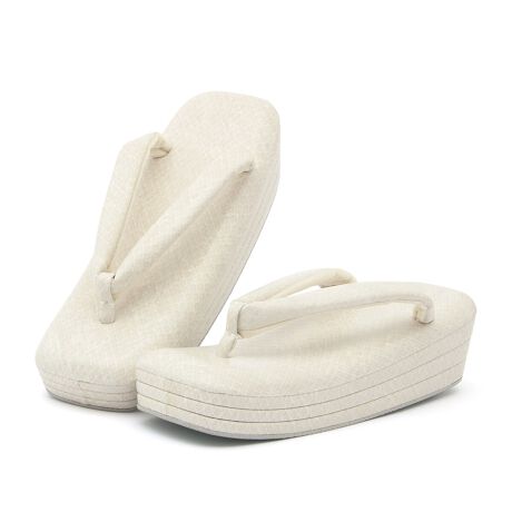 [^:sbn01-zgl0076]wѐDxސ̐Uюpɂ߂ȑUюpɂ߂ȁuѐDv̌IȍłBNR_CpC\̑ɁAfނ̕@}Ă܂BfރNR_CpC\͂^͍镗łB́A悢ŃNbVɂx񂾎OcłBVѐŜIȑ́Al̐U⑲Ǝ̌тJWẢ؂₩ȒɂłBɂ́A~߂̃S䂪tĂ܂B@ɂ́ANёfނ{Ă܂B̏oꂪ₷ACCh~܂B́u8mmEVAvfނgpō̗SnǋuHi-NbVvłB\tgȑGŁAs̏ՌAIɋz܂BԗĂ̔yʂ҂ł܂B⍘ւ̕Sy邽߁AoŒԕꍇɍœKłBڂ̉炵łȂA₷ɂiłBʓIȑ̂fUCAIŒꂵۂo܂B؂ȋLOʂȓ̑ƂāAFBƂ͂ЂƖR[fBl[gɂpByӎz͑PiɂȂ܂B≺ʂȂǂ̗́A܂ƕ@̌`󂪕ω邽߁Âԕi͏Ă܂BӂB