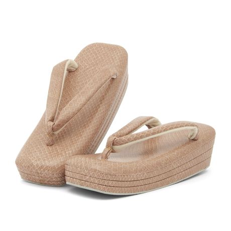 [^:sbn01-zgl0076]wѐDxސ̐Uюpɂ߂ȑUюpɂ߂ȁuѐDv̌IȍłBNR_CpC\̑ɁAfނ̕@}Ă܂BfރNR_CpC\͂^͍镗łB́A悢ŃNbVɂx񂾎OcłBVѐŜIȑ́Al̐U⑲Ǝ̌тJWẢ؂₩ȒɂłBɂ́A~߂̃S䂪tĂ܂B@ɂ́ANёfނ{Ă܂B̏oꂪ₷ACCh~܂B́u8mmEVAvfނgpō̗SnǋuHi-NbVvłB\tgȑGŁAs̏ՌAIɋz܂BԗĂ̔yʂ҂ł܂B⍘ւ̕Sy邽߁AoŒԕꍇɍœKłBڂ̉炵łȂA₷ɂiłBʓIȑ̂fUCAIŒꂵۂo܂B؂ȋLOʂȓ̑ƂāAFBƂ͂ЂƖR[fBl[gɂpByӎz͑PiɂȂ܂B≺ʂȂǂ̗́A܂ƕ@̌`󂪕ω邽߁Âԕi͏Ă܂BӂB