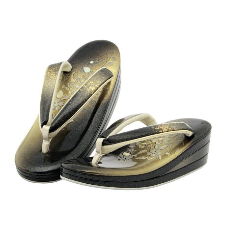 [^:sbn01-zgl0077]Ǝ␬lA瑕ɂ߂ȍiȔYAp̍łBV͌^ō̉ԁX𕂂オ点Atɗ{iȃfUCŁAtH[}ȏɂӂ킵Y킹܂B́A悢̎OcłBl̐U⑲Ǝ̌т͂A̗K⒅ɍ킹ĂfGłB́AnEl̎dɂdグꂽAM̍{łBɂ́A~߂̃S䂪tĂ܂B̑ɂ͓KxȃNbVAsɂ鑫ւ̕Sy܂B@ɂ̓\tgȑfނ́uDԏvgpĂ܂B̏oꂪ₷A@h~Nёfނ{Ă܂B𑫉Ă邾łȂAKȒpT|[g܂Bڂ̉炵łȂA₷ɂiłB؂₩ō闚́AƎ⌋Ȃǐ̓ɂg܂B̎dグƂȂiȑŁAN̔py݂Byӎz≺ʂȂǂ̗́A܂ƕ@̌`󂪕ω邽߁Âԕi͏Ă܂BӂB