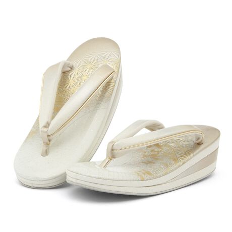 [^:sbn01-zgl0078]Ǝ␬lA瑕ɂ߂ȍiȔYAp̍łBV͌^Ŗ̗tɗ𕂂オ点iȃfUCŁAtH[}ȏɂӂ킵Y킹܂B́A悢̎OcłBl̐U⑲Ǝ̌т͂A̗K⒅ɍ킹ĂfGłB́AnEl̎dɂdグꂽAM̍{łBɂ́A~߂̃S䂪tĂ܂B̑ɂ͓KxȃNbVAsɂ鑫ւ̕Sy܂B@ɂ̓\tgȑfނ́uDԏvgpĂ܂B̏oꂪ₷A@h~Nёfނ{Ă܂B𑫉Ă邾łȂAKȒpT|[g܂Bڂ̉炵łȂA₷ɂiłB؂₩ō闚́AƎ⌋Ȃǐ̓ɂg܂B̎dグƂȂiȑŁAN̔py݂Byӎz≺ʂȂǂ̗́A܂ƕ@̌`󂪕ω邽߁Âԕi͏Ă܂BӂB