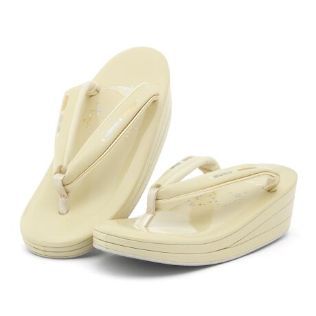 [^:sbn01-zgl0080]Ǝ␬lA瑕ɂ߂ȍiȔYAp̍łBVƕ@A͉₩ȃGiHłB̌~̃`[t̒𕬂グVѐŜfUCłB́A悢̎OcłBl̐U⑲Ǝ̌т͂A̗K⒅ɍ킹ĂfGłB́AnEl̎dɂdグꂽAM̍{łBɂ́A~߂̃S䂪tĂ܂B̑ɂ͓KxȃNbVAsɂ鑫ւ̕Sy܂B@ɂ̓\tgȑfނ́uDԏvgpĂ܂B̏oꂪ₷A@h~Nёfނ{Ă܂B𑫉Ă邾łȂAKȒpT|[g܂Bڂ̉炵łȂA₷ɂiłB؂₩ō闚́AƎ⌋Ȃǐ̓ɂg܂B̎dグƂȂiȑŁAN̔py݂Byӎz≺ʂȂǂ̗́A܂ƕ@̌`󂪕ω邽߁Âԕi͏Ă܂BӂB