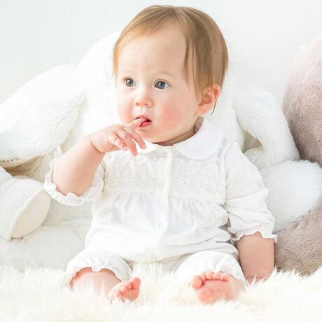 [^ԁF1717-75042]-25AW-G̗ǂX[Xfނgpxr[pJo[I[BfUC̃[XƔ݂؂₩ŏiȈۂɎdグĂ܂BzbN܂łSJɂȂ̂ŒE₷̂|CgBމ@jȂǃMtgƂĂ߂łBȂ݃sNƏiȃzCĝQFWJłBf/@\oCIVH{ƂŃĉ邫ꂢȕ\IBX[s}Ȃ̎gŔG肪悭SnKłB̏o͐nْ̍fɂ__قȂ܂BoXg@́Ǎ덷鎖܂B炩߂B25H~ACeyTartine et Chocolat@(^eB[k G VRjz1977NɐݗꂽAjtX̎quhłBtX̓`Iȏ㎿킸AV[YVC[WĂ^eB[k G VR ́Aݗ̑z󂯌piĂ܂B{ł̏íAtX̃IWiijƂāA{̎qB ɎJ[fUCɃAWAWJĂ܂B