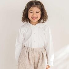 【店舗限定】襟付き花ワッペン刺しゅう天竺長袖ブラウス(95~150cm)