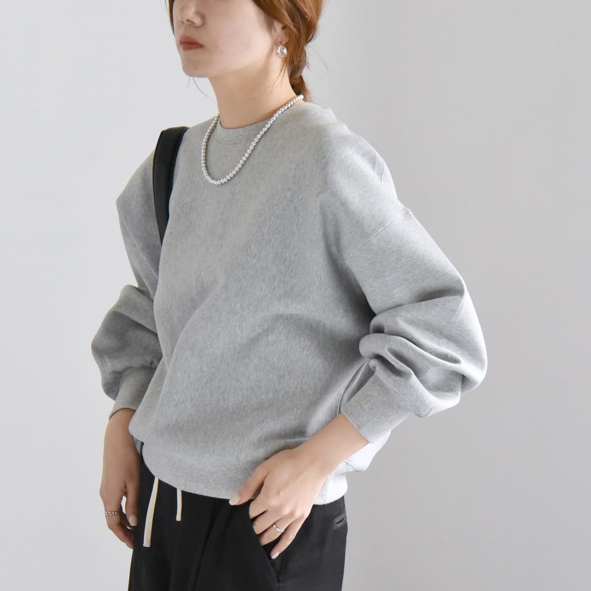 SHIPS any ビジューモチーフ付きグレー長袖トレーナー SHIPS any トレーナー スウェット any:「手洗い可能」裏起毛