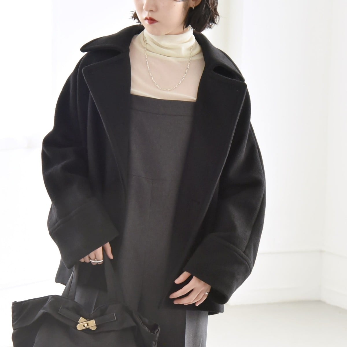 ships シップス　カランシエル　ウール　ステンカラーコクーン　ミドル　コート quaranciel: ウール ステンカラー コクーン ミドル コート｜シップスの