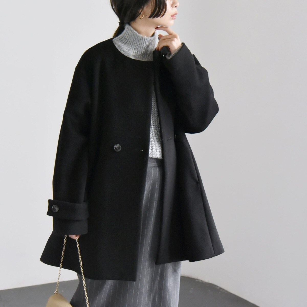 quaranciel: ウール ノーカラー ダブルフロント ミドル コート