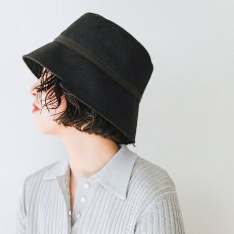 [^ԁF618520001]2025SSquaranciellCNŗȃoPbgnbgBfނ̃{fUC|Cg̃ACeB܂肽݉\Ŏ^тɂ֗Ȃ̂ŁAs⃌W[ɂ҂B􂢉\Ȃ̂|CgB΂̐؂ւfUCANZgɂȂ܂Bnɂ͐ڐG⊴fނgpĂ̂Ő^Ăɂ߁BGKgɂJWAȃX^COɂ킹₷nbgłBEC背[x̂߁AX܂ł̓WJ͂܂Bł₳􂢂ĂB󎞂̐FFڂ邽߁ÂƂ͕Đ󂵂ĂBƖ̊֌Wp\REX}[gtHȂǂ̊ɂAFقȂČꍇ܂Bi̐F́Aڍׂ̐nAbv摜QƂBipׂɁAAeV^OEl[KmF̏Ap͂舵B摜̏i̓TvłBۂ̏iƎdlAHATCY኱قȂꍇ܂B]]Instagramł̓ACeV܂]]