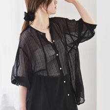 quaranciel:〈手洗い可能〉シアー チェック ノーカラー ハーフスリーブ ブラウス