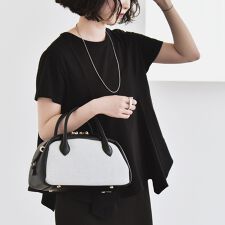 カランシエル(quaranciel)のquaranciel:〈手洗い可能〉ハンカチーフヘム フレア クルーネック TEE