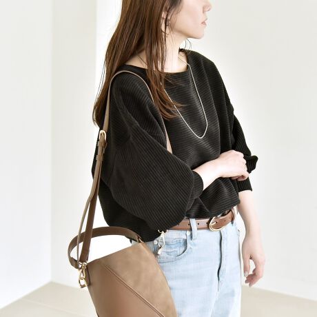 [^ԁF612050007]2025AWquarancielfUCƂbNX̂⃋[YȃVGbg|Cg̃Jbg\[BR[fĈ悤ȍא̃ufނŕ\ʊAV[Y[h߂Ă܂B񌳂͂߂̃{[glbNŁAlۂSMU[̐ŊۂRN[VGbgɂȂACȂĂ̊ăRpNgȈۂɁB{[̂鑳́AƌƂӂ肵VGbgŒpł܂Bق̂򊴂̂fނȂ̂ŁAJWALV[Ŋ􂵂܂BfށEƒ\i@OKjE_炩ƒǂ݂E|GXexAgp݂̂鐶nR[fBl[gfj`mpȂǂ̃JWA{gƍ킹VvȑlJWAX^C߁B񌳂ƒǂJȂ̂ŁAlbNXȂǃANZT[킹y߂܂B-------------------------------------ň݁Fԁ`LkFLF򊴁FLn@F􂢁F-------------------------------------yX^btpRgzg:160cm/̌^:אg/iTCY:S/pTCY:ONE SIZETCYF͍炢Bg͍L߂ő̂̃CoȂI[o[ȃTCYB͎Ŏ~܂܂BSnFӂƂ^b`BJbg\[̒ł͊ƌłALk蒅Sn͊yłB~܂Œ܂B-------------------------------------EC背[x̂߁AX܂ł̓WJ͂܂BB摜̓TvgpĂ܂Bۂ̏iɂ̓lbN땔Ƀuhl[^Ot܂BƖ̊֌Wp\REX}[gtHȂǂ̊ɂAFقȂČꍇ܂Bi̐F́Aڍׂ̐nAbv摜QƂBipׂɁAAeV^OEl[KmF̏Ap͂舵B摜̏i̓TvłBۂ̏iƎdlAHATCY኱قȂꍇ܂B