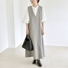 quaranciel:〈洗濯機可能〉ウーステッド ステッチワーク ポケット フレア Vネック ワンピ