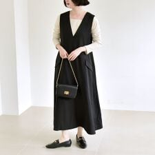 quaranciel:〈洗濯機可能〉ウーステッド ステッチワーク ポケット フレア Vネック ワンピ