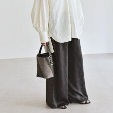 《予約》quaranciel:〈手洗い可能〉モノグラム ドット リラックス ワイド パンツ