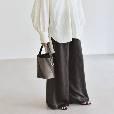 [^ԁF613160007]2025AWquarancielfUCBe[WCNȃvgۓIȃC[W[pcB炩ȃ^b`ƏiȌ򂪃|Cg̃bNX̂郏ChpcBXgƗVGbgŁAgbvXCĂAEgɂĂoX悭pł܂BEGXg͑SdlŁAXgXt[ȐSńBTChɂ͕֗ȃ|PbgtĂ̂|CgBfށEƒ\iOKjEƂ݂̂|GXefށR[fBl[g悢̂ŁAVvȃjbgAE^[ɍ킹邾ŉ؂₩ȃX^COɎdグĂ܂BWPbgƍ킹ĕ[hȒȂɂB̓Xj[J[q[܂ōDŁAIIt킸􂵂܂B-------------------------------------ň݁FLkFF򊴁FLn@F􂢁F-------------------------------------yX^btpRgzg:156cm/iTCY:S/pTCY:ONE SIZETCYF̓q[ƍ킹Ēnʂꂷꂭ炢łBr̃CE킸ƒ܂BSnF┖̐nŁAƂSnłBEGXg̃S͏_炩XgXt[łB-------------------------------------ڍגpX^bt:156cm@pTCY:ONE SIZEEC背[x̂߁AX܂ł̓WJ͂܂Bp̍ۂ́AobOANZT[A\ʂ̑eւ̈|ɏ\ɂӂBKxȗ͂▀CƁADڂ̊EAn̎C؂jAn̕ό`܂̂ŏ\ɂӂBƖ̊֌Wp\REX}[gtHȂǂ̊ɂAFقȂČꍇ܂Bi̐F́Aڍׂ̐nAbv摜QƂBipׂɁAAeV^OEl[KmF̏Ap͂舵B摜̏i̓TvłBۂ̏iƎdlAHATCY኱قȂꍇ܂B