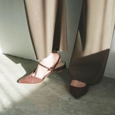 quaranciel: ポインテッド ストラップ スリングバック フラット パンプス