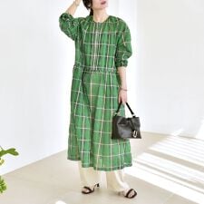 quaranciel:〈手洗い可能〉シアー チェック クルーネック ギャザー ワンピース