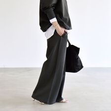 《予約》quaranciel:〈洗濯機可能〉ライト ポンチ ロゴ刺繍 スウェット パンツ