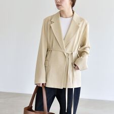 《予約》quaranciel:〈手洗い可能〉リングベルト ライト テーラード ジャケット