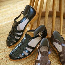 quaranciel: ヒール グルカ サンダル