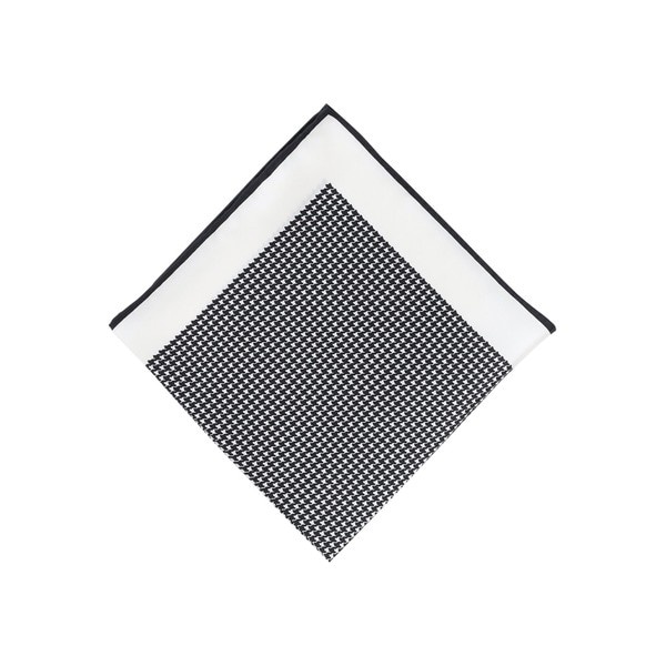 【Nikkei magazin掲載】シルクプリントチーフ　千鳥柄