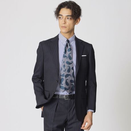 [^ԁFJ1H23513L_]2025 Spring&Summer item AvailableSuper120's̃m팴тgpVhEXgCvX[cB|[EX`A[g̃IWingpX[cłBtF[ĥƂXgCvƁAgDωɂXgCv݂ɔzuAI^lCgVhEXgCvŁA咣̌ȂiȃXgCvɎdオĂ܂BVhE̐[݂ŗ̊XgCvɂȂĂAꂽۂ^X[cłBydlEfUCz-BAKER MODEL-Ec/ȓ (pbg)EuT[\[CO@t@Ng[Dv