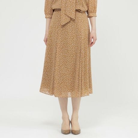 [^ԁFK1S28534__]{bNXv[cGKgȃhbgXJ[gyfށziȃVA[ƂƂhC^b`̕\ʊ̃hr[VtHfނgpĂ܂B_炩ȕƃ}bgȎ̑fނłB_ɔzꂽhbgvg͏iǂNVJȕ͋C܂ByfUCzOɃ{bNXv[c{ƂC̃XJ[głBтɃv[cy₩ɗhGKgȃVGbg肾܂BOEGXg͂茩AEGXg̓SdlŗSn̗ǂƃgbvXCX^CꂢɊ܂Bfނ̃uEX(K1L10534)Ƃ̃ZbgAbvŉ؂₩ȃX^COdオقAPiXJ[gƂĂlXȃgbvXiɎ䂫ĂꒅłBfނ̃uEXFK1L10534fނ̃s[XFK1J09534Ŏ􂢂łEHbVudlłB