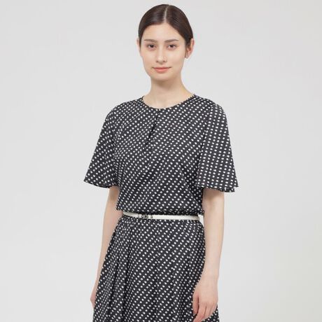 [^ԁFK1L18586__]VvfUCX^COɍ킹₷iuEXyfށzC[W[PAȑfނȂǂ̂iȑfނgpĂ܂BƂGŊ炩ȕ\ʊ̑fނłBŎ􂢂łEHbVudl|CgłByfUCzvg̕VvȃvI[o[^CṽuEXłBƂ̂VGbgŃbNX̂ꒅƂȂĂ܂B5̒ǂtAfUCŏiɎdグ܂B fނ̃XJ[g(K1S35586)Ƃ̃ZbgAbvŃs[X̃X^CÔقAe[p[hpc⃏ChpcȂǗlXȃ{gɍ킹₷ACełBWPbg̃Ci[ƂĂ؂₩vX܂Bt[`[tŏiȃJ[zF̃vgƃmg[VbNȃ_uhbg̃vĝQWJłBfނ̃XJ[gFK1S35586fނ̃s[XFK1J13586̏i͈ꕔX܂ƃICXgA菤iłBfifBe[摜j:H168 B78 W59 H83 pTCY:6