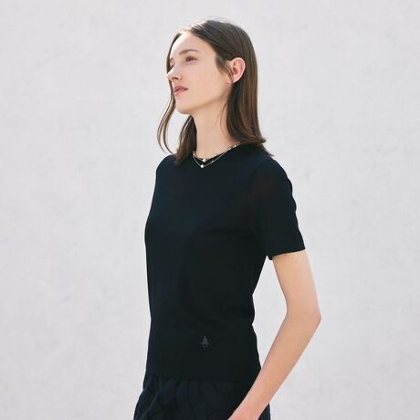 [^ԁFK1N13555__]VGbgƒSnɂjbgTVcyfށz[fނȂł͂̏iȌƃn̂fނgpĂ܂BȂ₩ŌyAƂG肪̑fނłBǂLk̂fނŒSn̗ǂpƂȂĂ܂ByfUCz݌vɂA̓Iȃp^[ŕ҂񂾃nCQ[W̃jbgTVcłB̓ƃRpNgȃVGbgŃC[h₷ACełBɂPaul Stuart̃ACR}[N𓯌nF̃C^[VœĂAׂȕ܂ōČ܂BVvȃfUCȂ̃VGbg̔⒅Sn̗ǂǋꒅłBlXȃR[fBl[gɍ킹₷A񂵔Q̃x[VbNȃACełB̏i̓Tvł̎BesĂ܂Bۂ̏iƃC[WATCYAi\AYقȂꍇ܂BfifBe[摜j:H171cm B82 W60 H86 H25.5pTCY:6