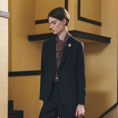 [^ԁFK1E25619__]lCr[J[iȃe[[hWPbgyfށzIꂽE[gpBY̏㎿ȑfނłBKxȃnȂ_炩Ɗ炩ȔG̑fނgpĂ܂Bނ̐FD荇킹Ă[݂̂lCr[J[łBVɂȂɂh퐫˔Ă܂ByfUCz㎿ȑfނ𒚔JɎdĂ{^̃WPbgłB݂Oĕ̃nhXeb`[ȈꒅƂȂĂ܂BwdlŒV[Ypł܂Bfނ̃XJ[g(K1S08619)pc(K1R15619)Ƃ̃ZbgAbvŏiȃX[cX^COdオ܂BꒅĂƗlXȃV[Ŋ􂷂WPbgłBfނ̃XJ[gFK1S08619fނ̃pcFK1R15619fifBe[摜j:H168 B78 W59 H83 pTCY:6