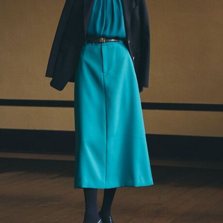 [^ԁFK1S11634__]xg[vfUC|CgACXJ[gyfށzE[ɞђ̃|GXeuhAVR̂悤Ȟт̔Gƕ̂fނgpĂ܂BǂƃXgb`ASn̗ǂfނłByfUCzACVGbgŃGKgȃXJ[głȂAnCEGXgdlŃX^CbVȈہApĉ悤ȑOt@Xi[JŃ_ȃfUCɎdグ܂B߂̃xg[v̓xg̃obNꂢɌfUCŐꂽ͋C܂Buh̓`[tɂobNxg(K1304600)ƍ킹X^CO߂łBU[̃u]VtHfނ̃uEXȂǗlXȃgbvXƍ킹ĂiȃR[fBl[g܂BfifBe[摜j:H168 B78 W59 H83 pTCY:6