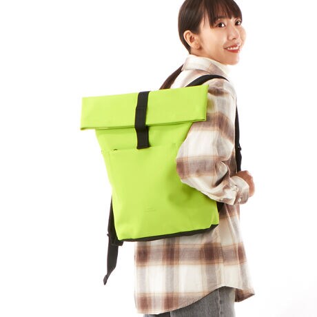 [^:HAJOMINI]hCc̃obOBTXeiuȍlZuhł܂łg~j}fUCBHajoV[Y ~fBAobNpbN̈菬TCỸ~jobNpbNB[gbv̓t@Xi[JɂȂĂ̂ŃZLeBʂłSBVbsO₿ƂOoɂ֗ȃRpNgTCYBOʂɂ͝t@Xi[t̃|PbgĂ̂ŁAX}z~jzSĎ[ł܂Bɂ͍ĩAbvTCNlIv[gpՌzނݒuA16.4C`܂łPC^ubg܂BUCON ACROBATICS([R ANoeBbNX)̓TXeiufނgpAϋvEhɗDꂽhCc̃obOpbNuhłB2001NɒaAp悤V[XŗDꂽ@\킹iǋyĂ܂Bo[Wōꂽ|GXe@ۂƕiȍ@ہiTCNPETjgpAɔzȂȍB~t@Xi[tbfgpȂR[eBO{ƂŖh߂Ă܂B~j}ȃX^CŁAV[Xɂp܂B