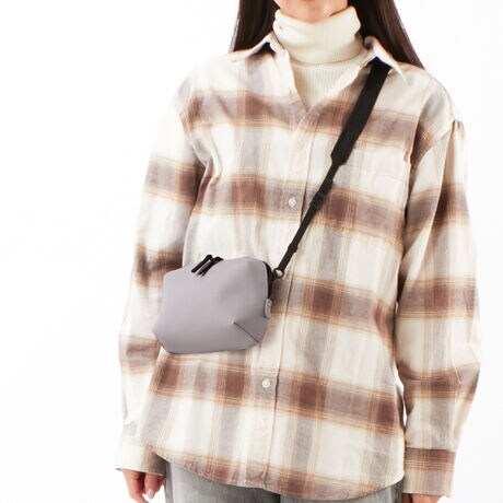 [^:ANDOMEDIUM]hCc̃obOBTXeiuȍlZuhł܂łg~j}fUCBEhɒAndoV[YB̃p[gi[ƂčœKȃV_[obOłB{fB̐n͂̂ƁAC̃Rp[gg͝H2WAYt@Xi[gpAJ̓ł܂ŐʂȂfUCɂȂĂ܂BV_[Xgbv͒̒\BCyɎĂAndo BagŁA^łbNXBUCON ACROBATICS([R ANoeBbNX)̓TXeiufނgpAϋvEhɗDꂽhCc̃obOpbNuhłB2001NɒaAp悤V[XŗDꂽ@\킹iǋyĂ܂Bo[Wōꂽ|GXe@ۂƕiȍ@ہiTCNPETjgpAɔzȂȍB~t@Xi[tbfgpȂR[eBO{ƂŖh߂Ă܂B~j}ȃX^CŁAV[Xɂp܂B