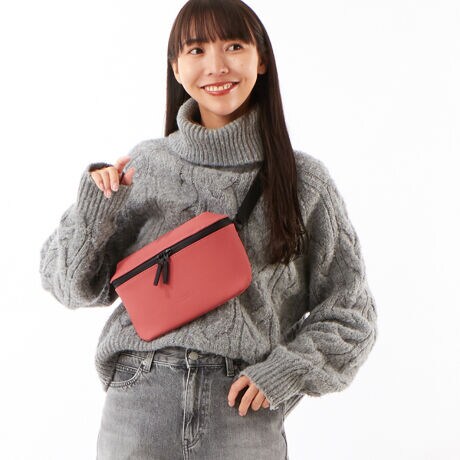 [^:JONALARGE]hCc̃obOBTXeiuȍlZuhł܂łg~j}fUCBKvŒ̂CɓāACyɃIt̓y߂RpNgV_[obOBEH[LOy񂾂A]Ԃł̈ړɂזɂȂȂ~j}h̃obOłBV[ɍ킹ăNX{fBobOqbvobOƂĂgpł܂BCt@Xi[ŊJAX}z|Pbgy|PbgȂǁAŒ̋@\tĂ܂BUCON ACROBATICS([R ANoeBbNX)̓TXeiufނgpAϋvEhɗDꂽhCc̃obOpbNuhłB2001NɒaAp悤V[XŗDꂽ@\킹iǋyĂ܂Bo[Wōꂽ|GXe@ۂƕiȍ@ہiTCNPETjgpAɔzȂȍB~t@Xi[tbfgpȂR[eBO{ƂŖh߂Ă܂B~j}ȃX^CŁAV[Xɂp܂B