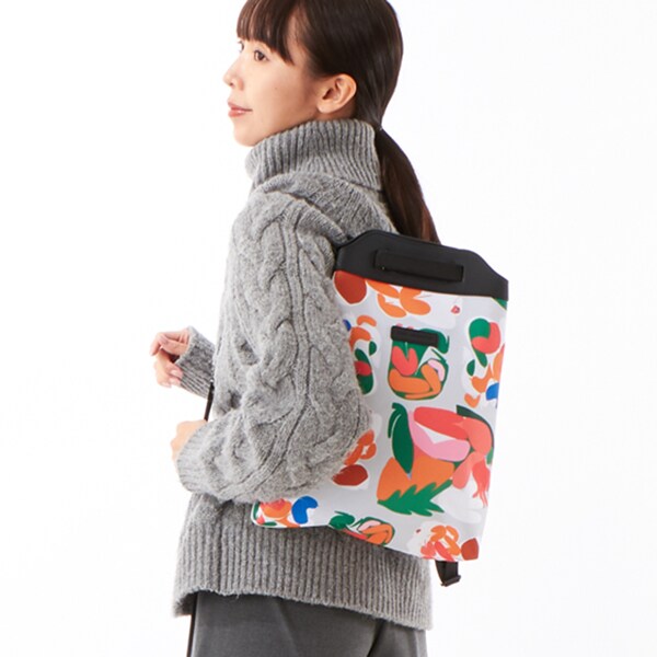 MICHAEL KORS ジップポケットバックパックミディアム-MKシグネチャー RHEA ZIP(リアジップ) バックパック ミディアム - MK