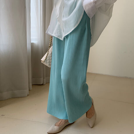 [^:ri-pt-0063-c]ql̖xAs[gwoĂ܂Ĩv[c}WbNpćAcCv[cVGbgoǂȑ̌^łfUCłBǂȑ̌^ɂtBbg悤ɁAql̐ɃfUCꂽTCYWJ񋟂Ă܂BL̃EGXgS͒ߕtȂbNXQŃXgXt[BDw_CGbg̕ɂSĒȂVGbgɂȂĂ܂BɁA֗ȃ|PbgtŁA@\ob`łB`L@\tv[c͐ɂAVɂȂɂfނgpĂ܂BsrWlXV[ɂ҂łB@ɂƃv[cꍇ̂ŎR悤ɂ肢v܂BJV~Afނ͖̐ыʂłk񂾂肷̂h߁h􂢁h悤ɂ肢܂B@Ŋ̂NGŕKR悤ɂ肢܂BݑΖłLѐLуufނŃXgb`Ă̂ŁAyɗ₷AIIt킸₷ACełBLxȃJ[oG[VŁAql̖xD݂̃J[FႢł̃s[gwI荠iŁAfUĆAs[^[o̔閧łBv[c}WbNpcɓāAȂKȗSnX^CAbvĂIŵɁAقƂǒp邱ƂȂBxwfUCɖOāAPV[YpĂ̂Ƃ̓N[[bg̒Bx̂悤ȎԂȂƂv"ig₷Apł"i܂BsɍEȂfUCVvȂ̃fBe[R[fBl[g̕L邱Ƃӎ܂BɋAVɂȂɂfނgpĂ蒷p܂Bypł邱ƂŁAɂvzi𒷂pƂŁAɂv邱Ƃł܂Bymaison de LATIRlSDGszSDGsɑ΂lg݂͐lꂼقȂ܂B̐SDGs@lXŊɗǂfނgA}肷邱Ƃl܂Bmaison de LATIRłSDGsƃt@bVZwSLȃ~j}YxRZvgɌf܂BySLȃ~j}Y̎zɗǂfނ͎ɒliȂ邱Ƃ܂At@bV͐SLɊyނ̂ƍl܂BŁAmaison de LATIR͈ȉ3̗vf؂ɂĂ܂B1.yt@bVyށz2.ypł邱ƂŁAɍvz3.yR[fBl[gAig₷zmaison de LATIRĂt@bVɂSDGs͎荠ȉiŃt@bVy݂ȂAp邱ƂłBsiłɐF򂹂̂ł͂ȂgpłfUCƕid邱ƂSDGsɍvłƍl܂Bmaison de LATIŔySLȃ~j}Yz邱ƂłqlƊɔz\ȃt@bVCt񋟂ƂڎwĂ܂BubNx[WuEO[GNx[Wu[J[L[`R[sNTbNXu[zCgO[O[Cu[_[NO[JV~AubNyH~fރTCYzM 95cm EGXg60cm`76cm qbv106cm ҉64cm 62cmL 97cm EGXg64cm`80cm qbv108cm ҉65cm 63cmXL 100cm EGXg66cm`84cm qbv112cm ҉66cm 64cm